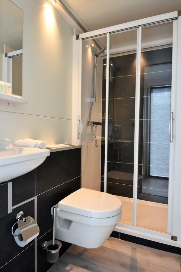 Cosy Floating Boatlodge, "Paris" Maastricht Exterior foto