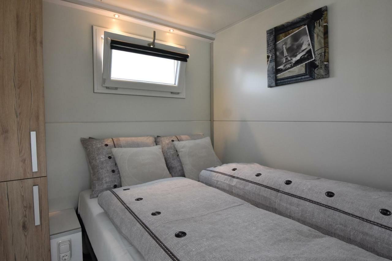 Cosy Floating Boatlodge, "Paris" Maastricht Exterior foto
