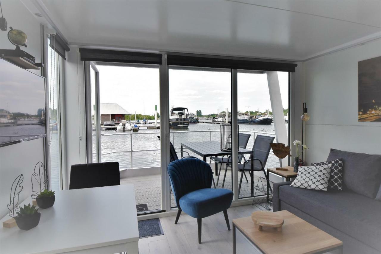 Cosy Floating Boatlodge, "Paris" Maastricht Exterior foto